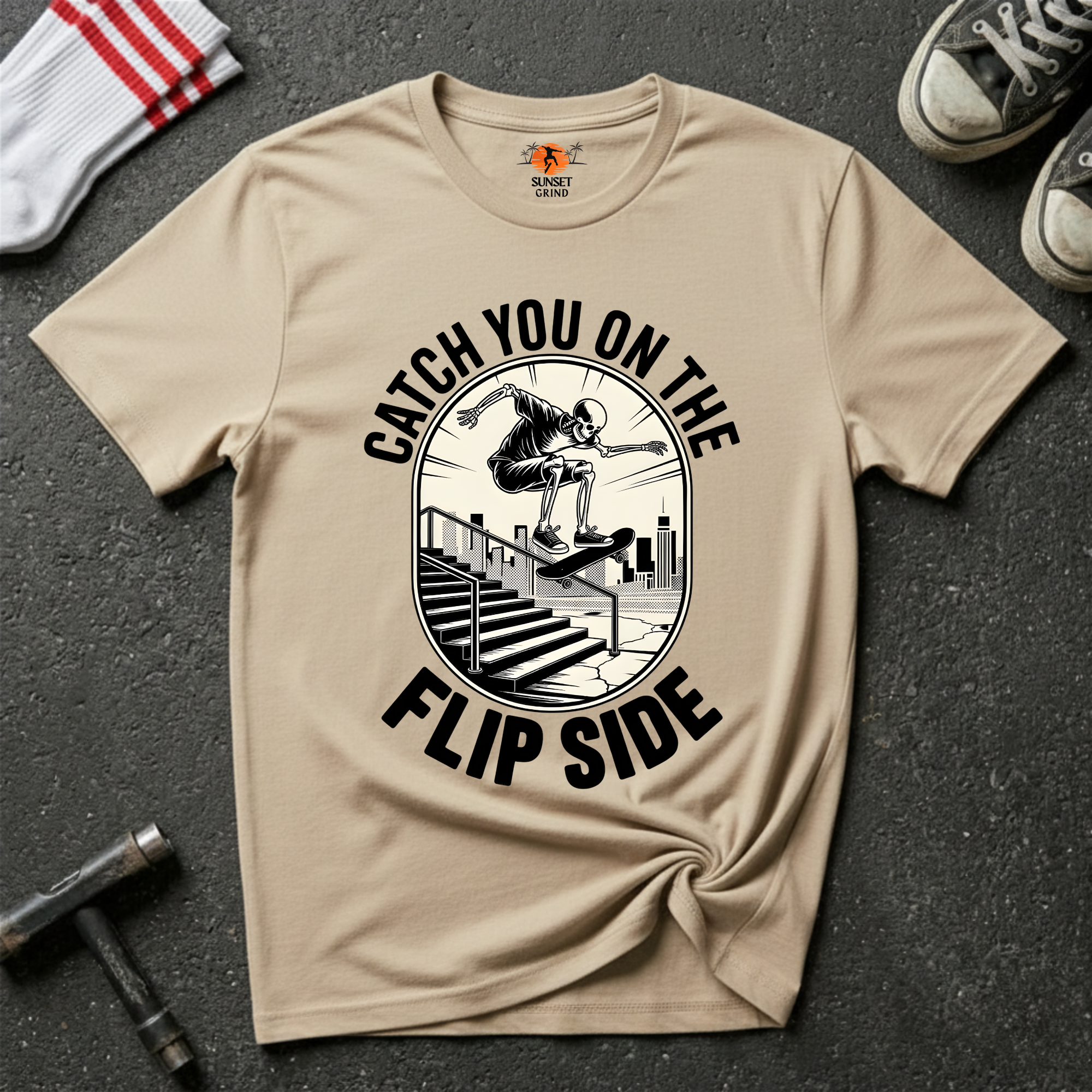 CATCH FLIP SIDE-SKULL T-Shirt