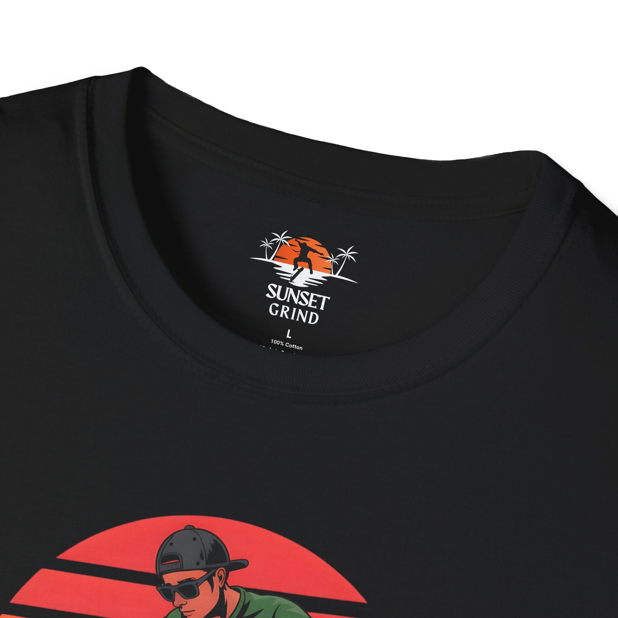 SKATEBOARDING VINTAGE RETRO SUNSET T-Shirt