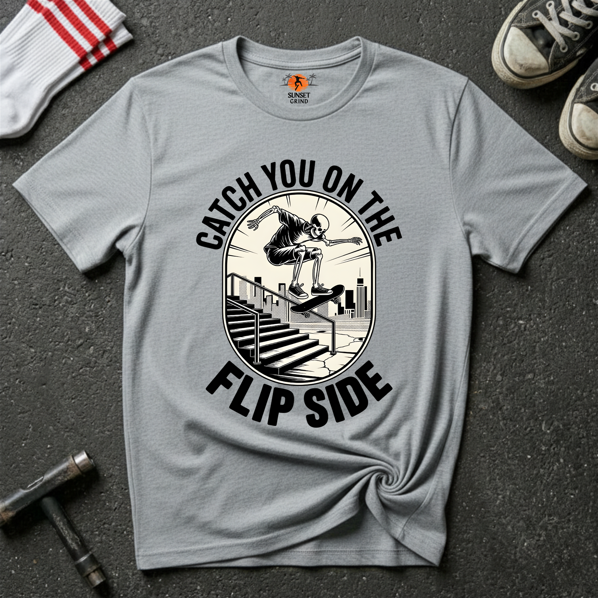 CATCH FLIP SIDE-SKULL T-Shirt