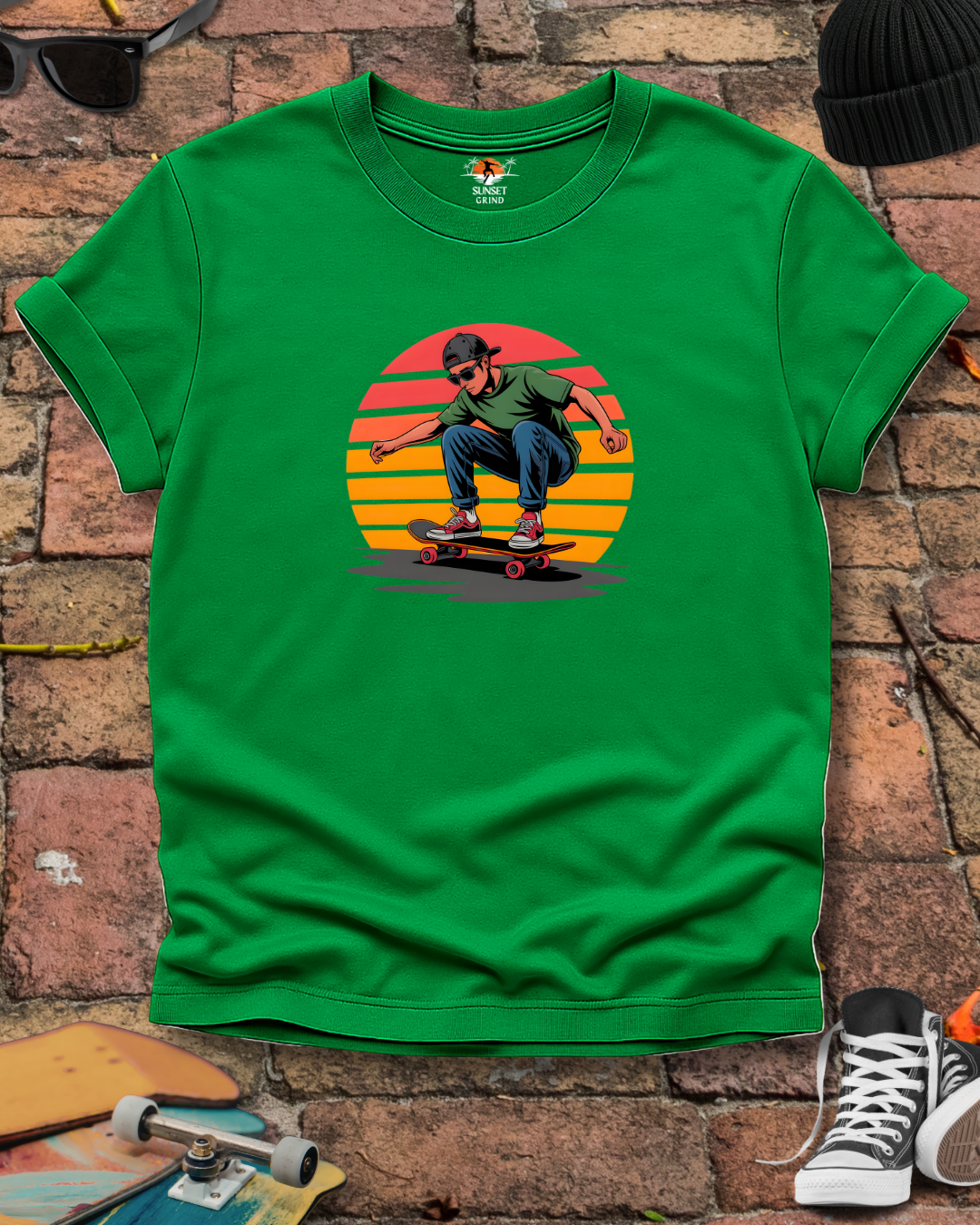 SKATEBOARDING VINTAGE RETRO SUNSET T-Shirt